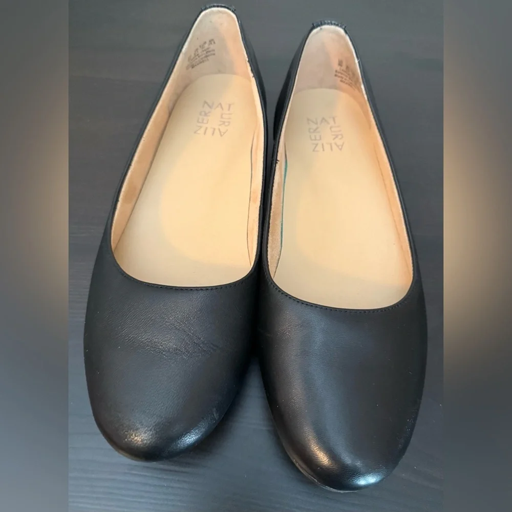Naturalizer Women's Maxwell Slip-On Ballet Flat - Picture 1 of 6
